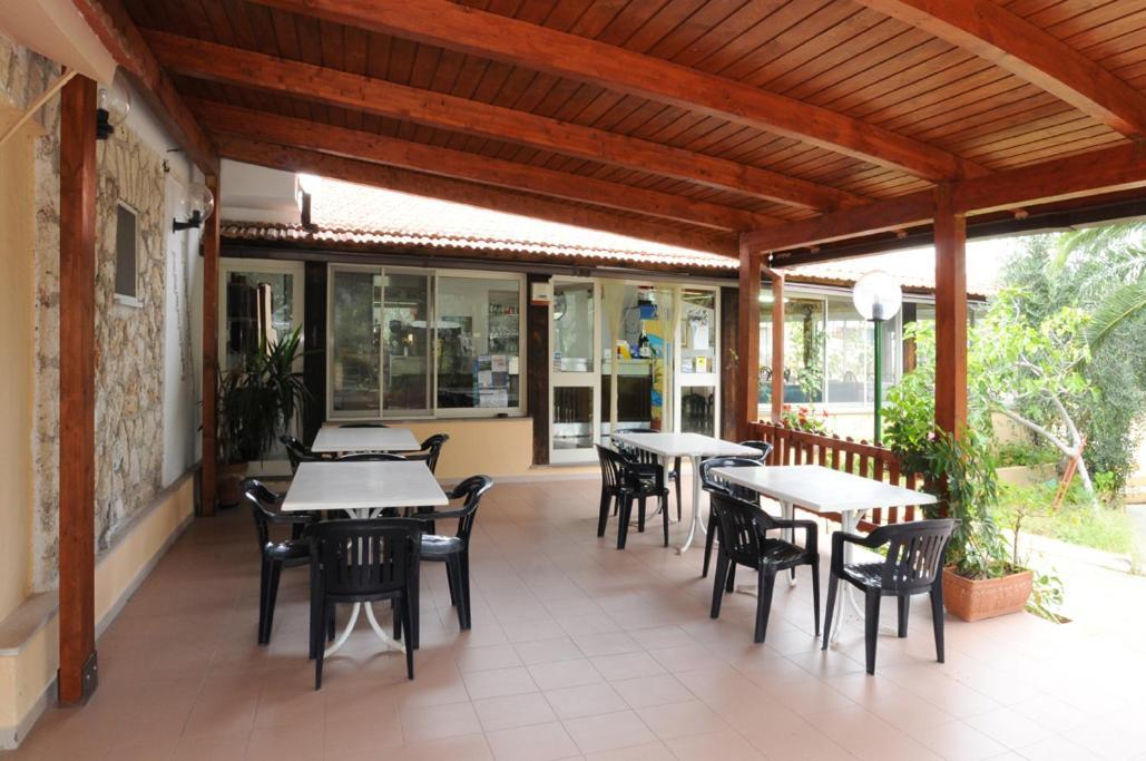Hotel Incontro Peschici Bagian luar foto